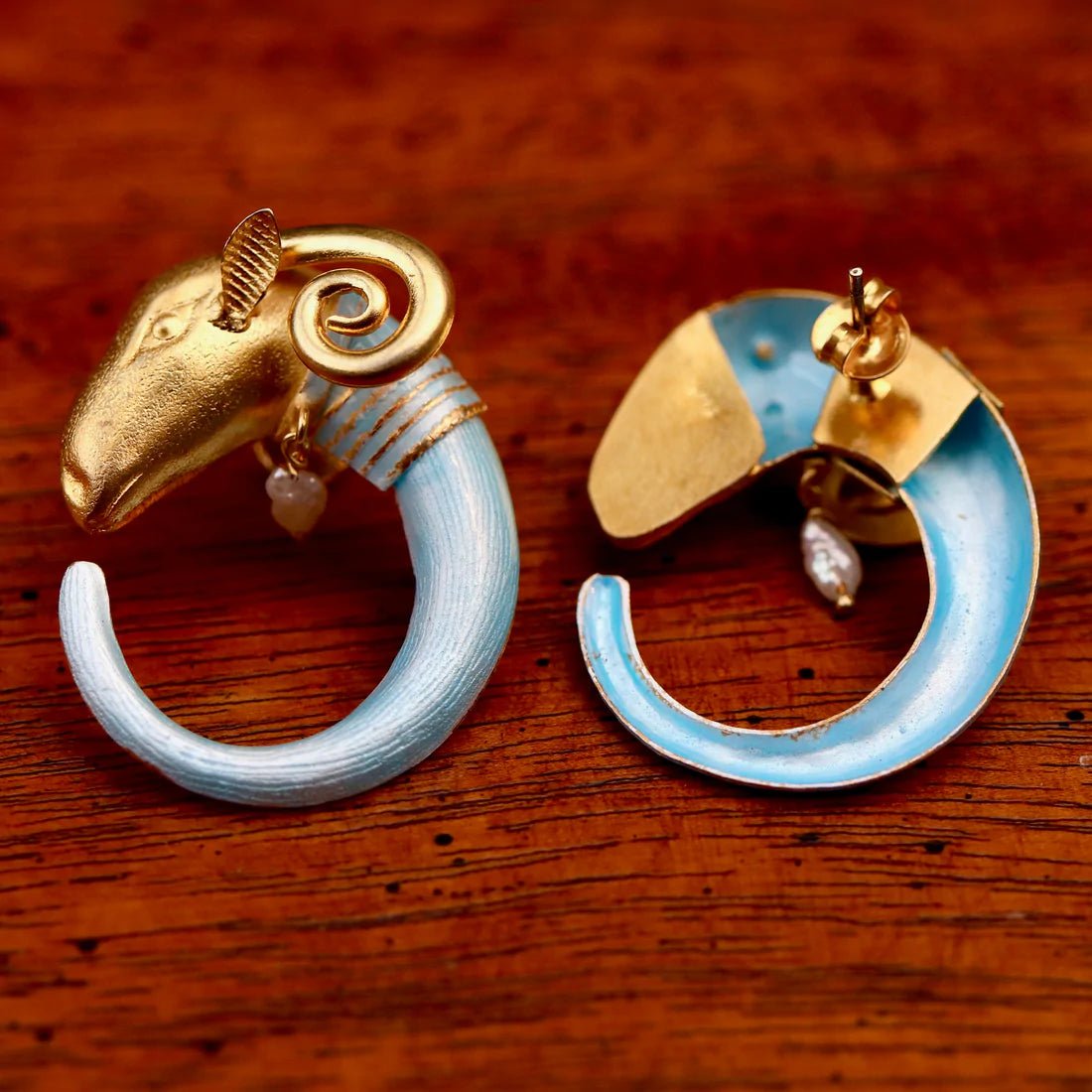 THE MET New York Cypriot Cabochon Hoop 18K Gold Plated Earrings