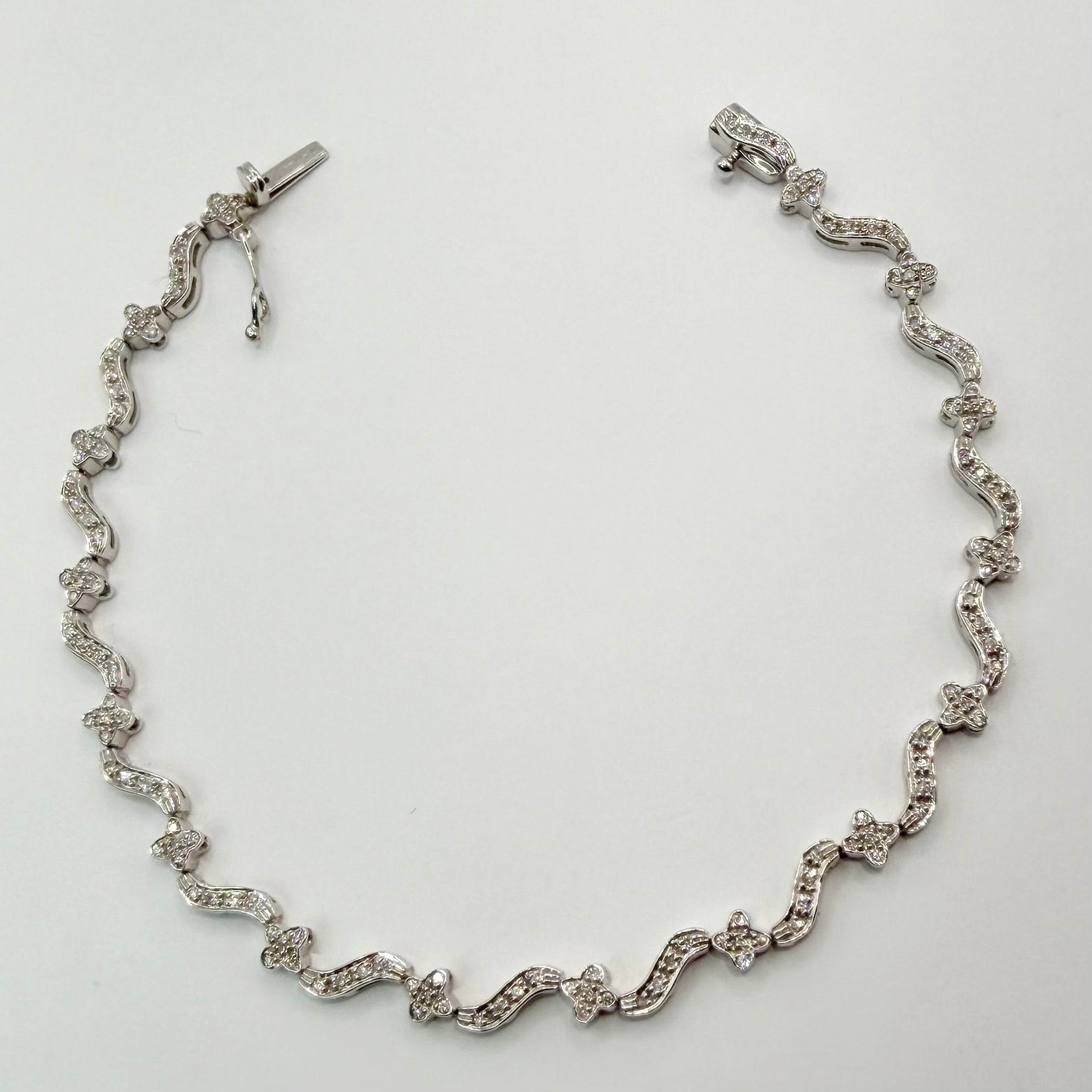 14kダイヤモンドデイジーチェーンブレスレット : Museum of Jewelry