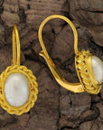 Penelope Pearl Earrings