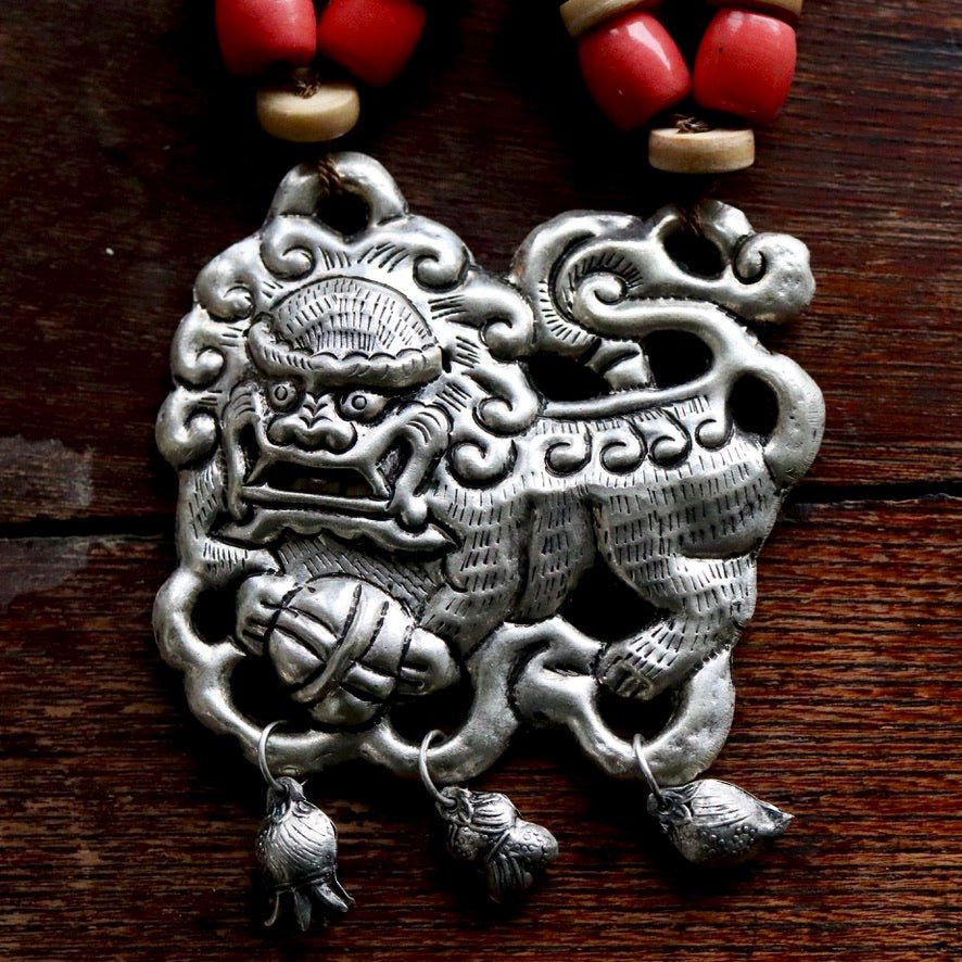 Vintage Laurel Burch Fu Dog Silver-Plate Necklace Museum of Jewelry