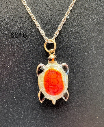 SILVER ENAMEL TURTLE NECKLACE, RED/WH/BK