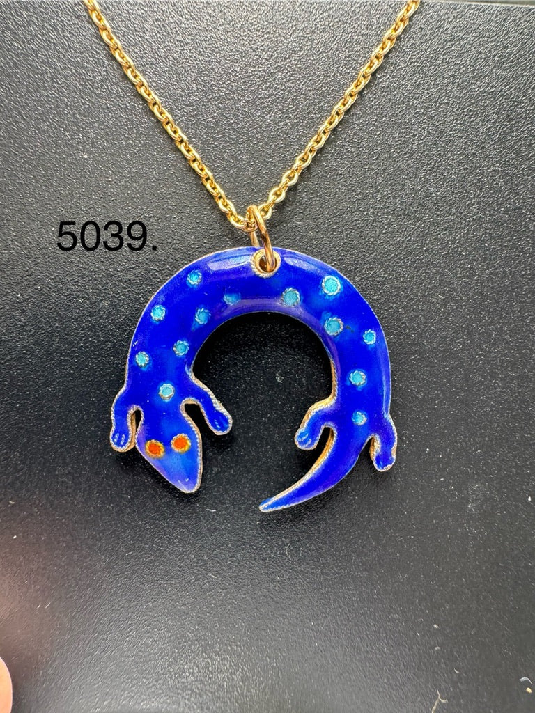 SILVER ENAMEL SALAMANDER NECKLACE BY LAUREL BURCH