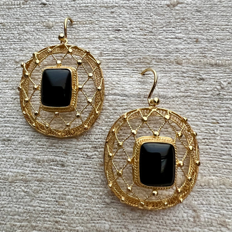 Heavenly Web Onyxピアス