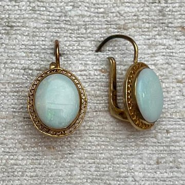 サマセットオパールピアス