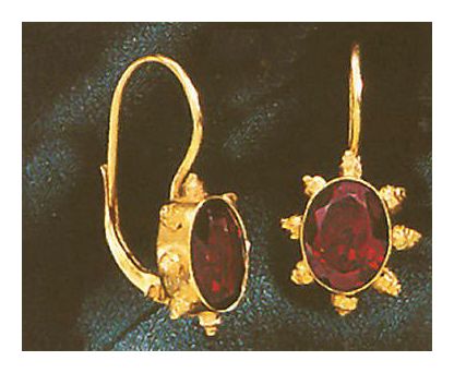 14k Garnet Star Earrings