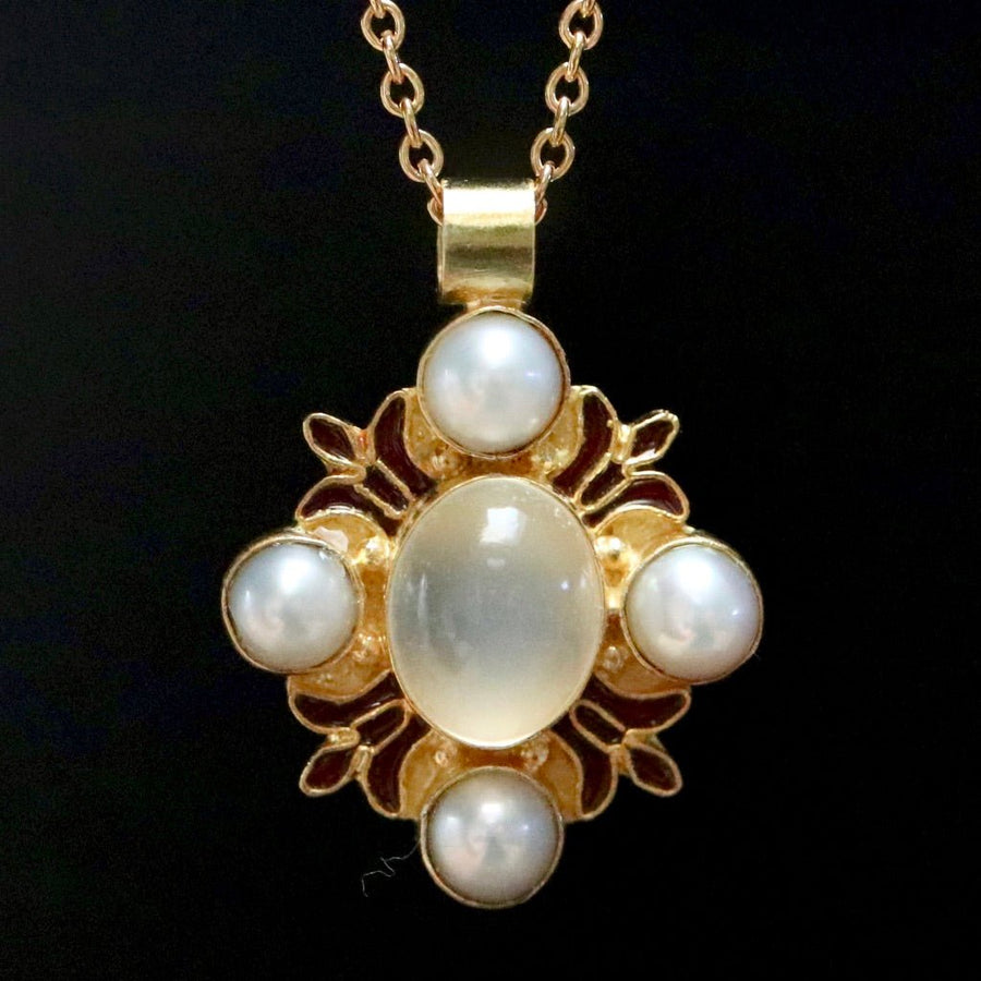 Bel Canto Moonstone and Pearl Necklace