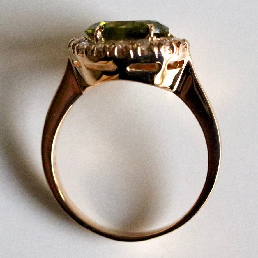 Casanova 14k Gold, Peridot and Diamond Ring