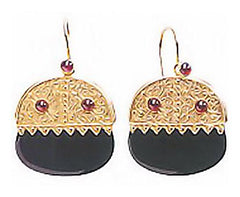 Catharina Alexajovna Onyx Garnet Earrings