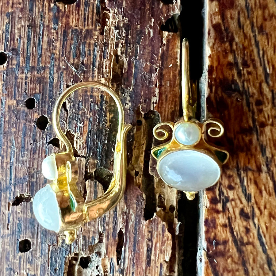 Grand Canal Moonstone Earrings