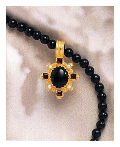 Trafalgar Onyx, Garnet and Pearl Necklace